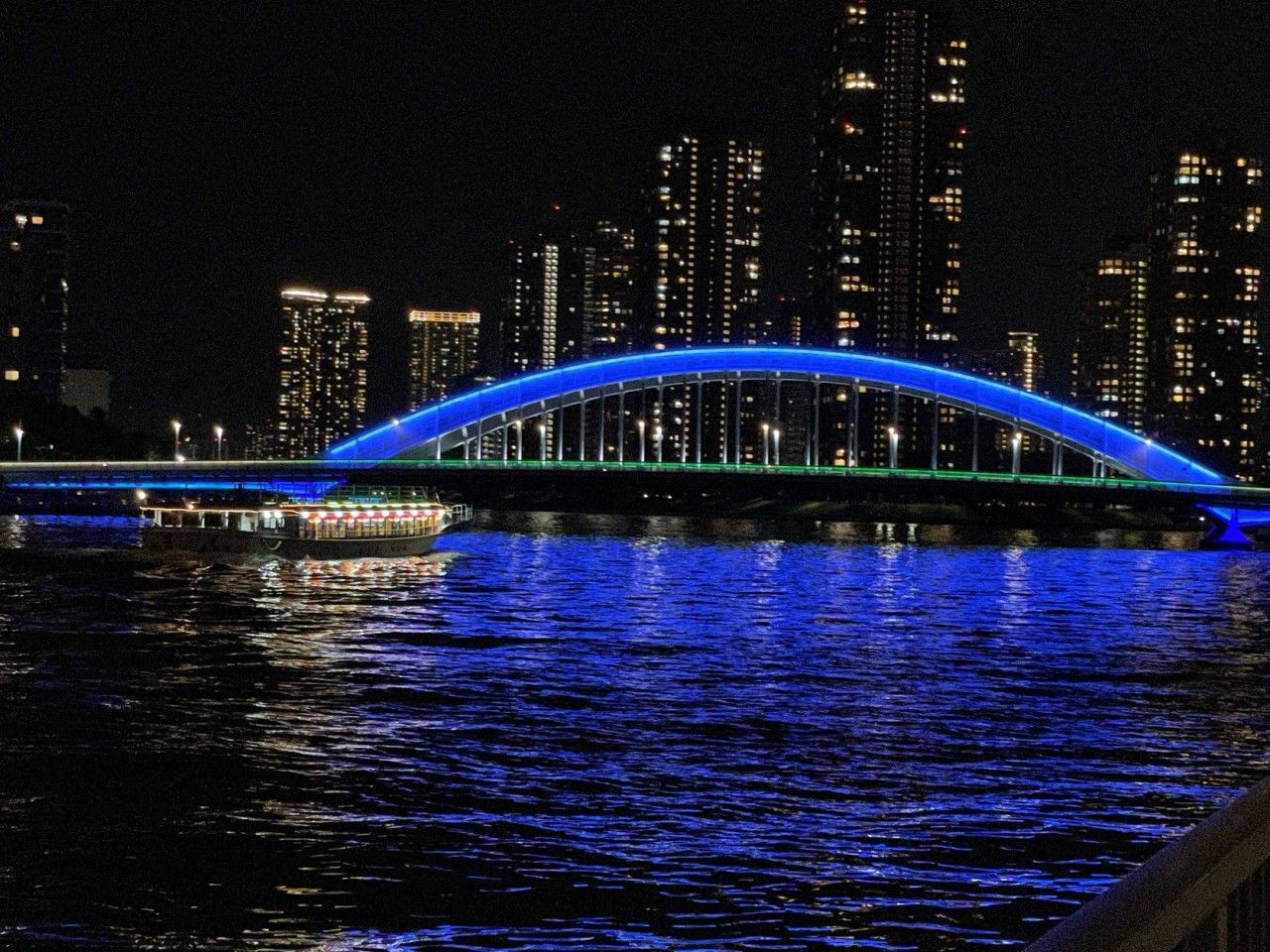 ライトアップされた永代橋