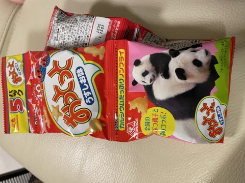 おっとっと誕生４０周年、ラウヒン、フウヒンも菓子型に